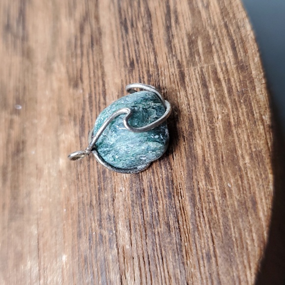 Seraphinite Precious Stone Pendant P303 - Picture 2 of 3